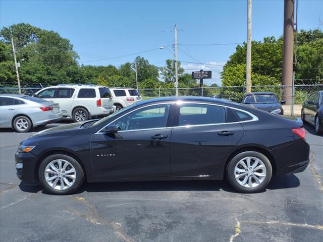Photo of 2019 Mosaic Black Metallic Chevrolet Malibu