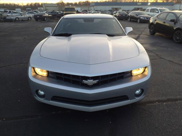 Photo of 2010 Silver Ice Metallic Chevrolet Camaro