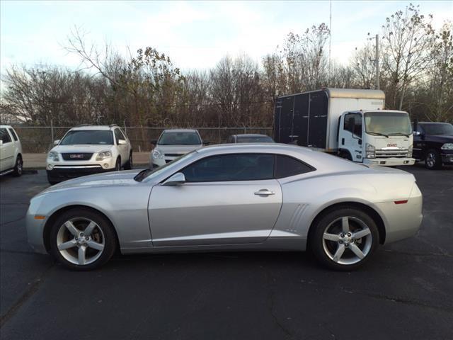 Photo of 2010 Silver Ice Metallic Chevrolet Camaro
