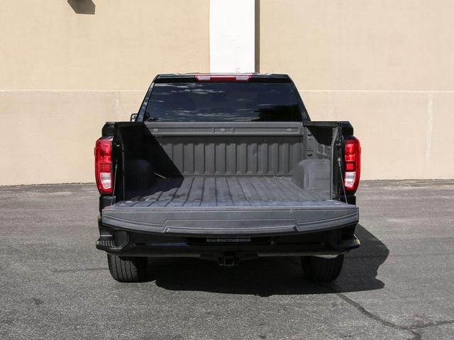 Photo of 2024 Onyx Black GMC Sierra 1500