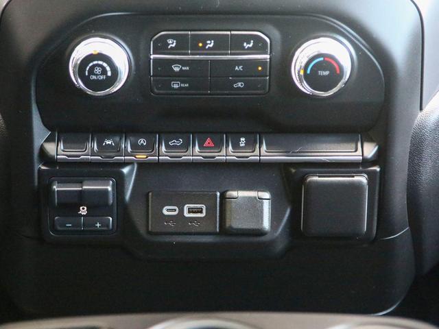 Photo of 2024 Onyx Black GMC Sierra 1500