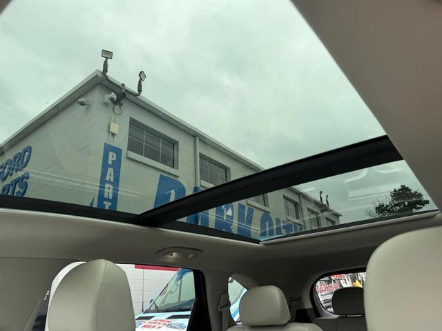 Photo of 2022 Sapphire Blue Kia Sorento