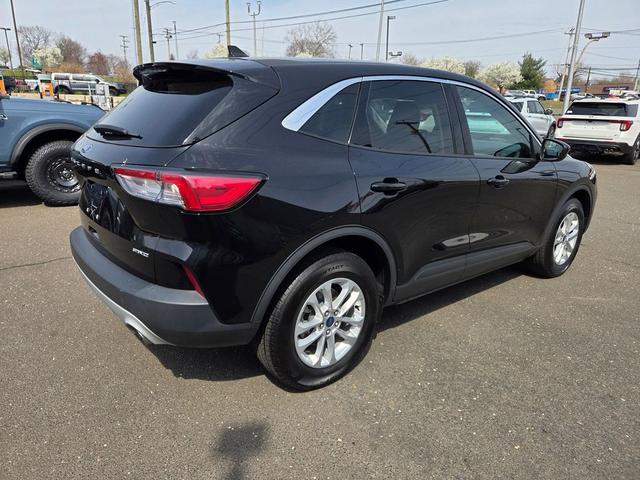 Photo of 2021 Agate Black Metallic Ford Escape