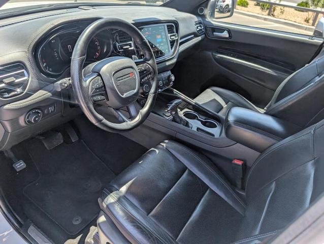 Photo of 2022 White Dodge Durango