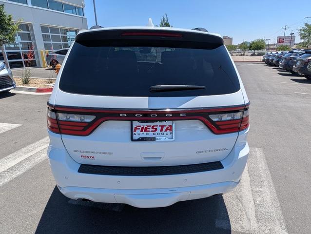 Photo of 2022 White Dodge Durango