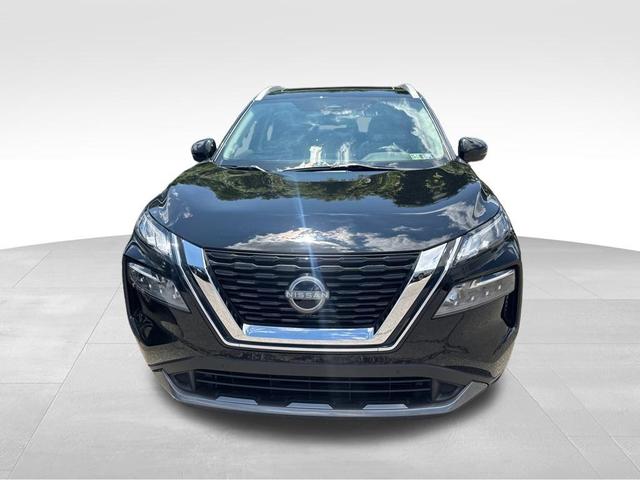 Photo of 2023 Super Black Nissan Rogue