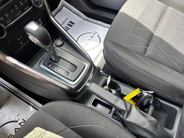 Photo of 2020 White Platinum Clearcoat Metallic Ford EcoSport