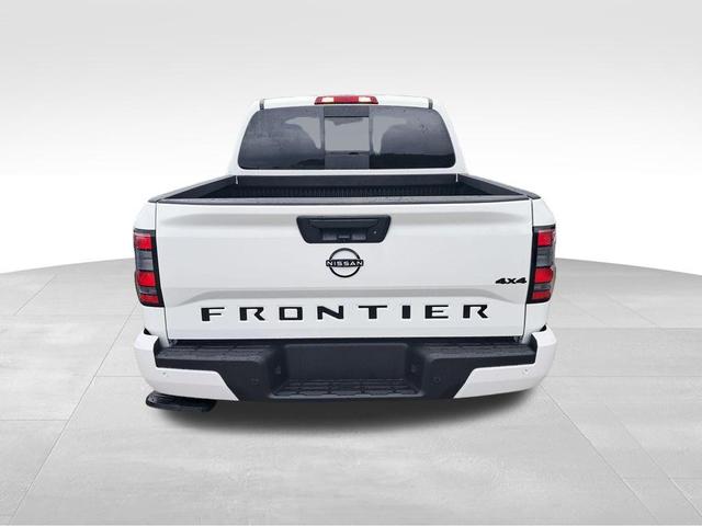 Photo of 2026 Glacier White Nissan Frontier