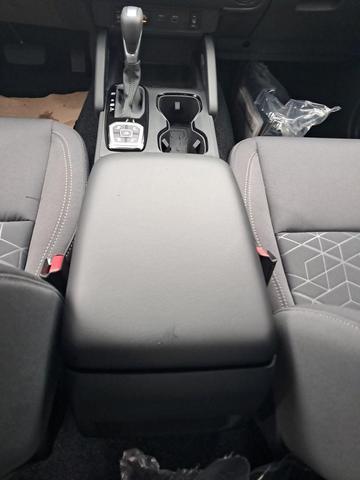 Photo of 2026 Glacier White Nissan Frontier
