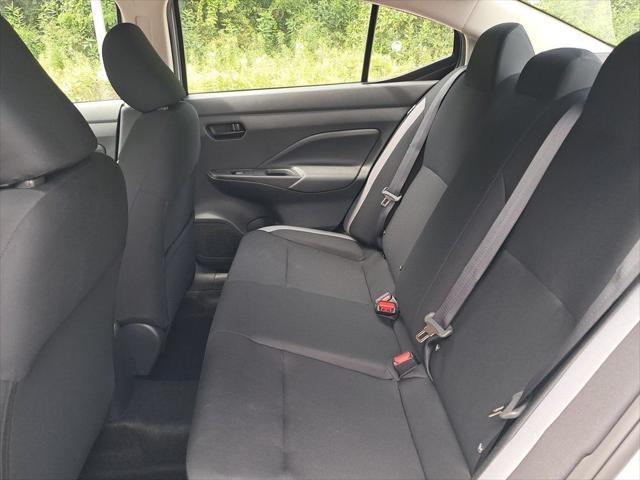 Photo of 2025 Brilliant Silver Metallic Nissan Versa