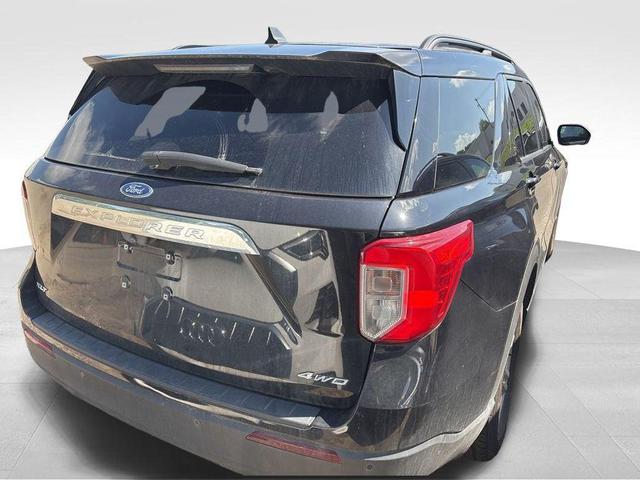 Photo of 2021 Black Ford Explorer
