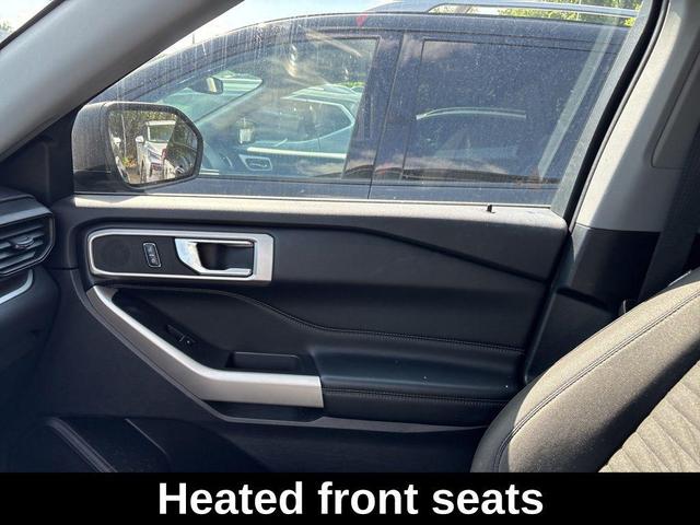 Photo of 2021 Black Ford Explorer