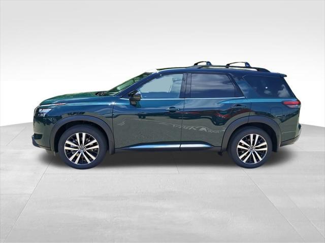 Photo of 2025 Obsidian Green Pearl/Super Black Nissan Pathfinder