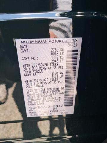 Photo of 2025 Obsidian Green Pearl/Super Black Nissan Pathfinder