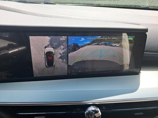 Photo of 2025 Everest White Pearl Tricoat Nissan Murano