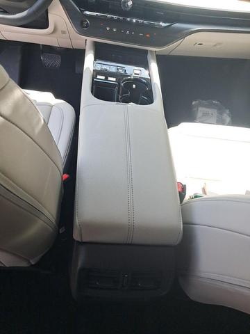 Photo of 2025 Everest White Pearl Tricoat Nissan Murano
