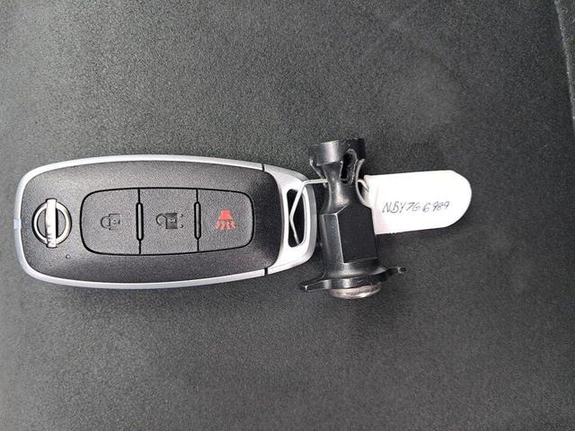 Photo of 2025 Boulder Gray Pearl/Black Diamond Pearl Nissan ARIYA