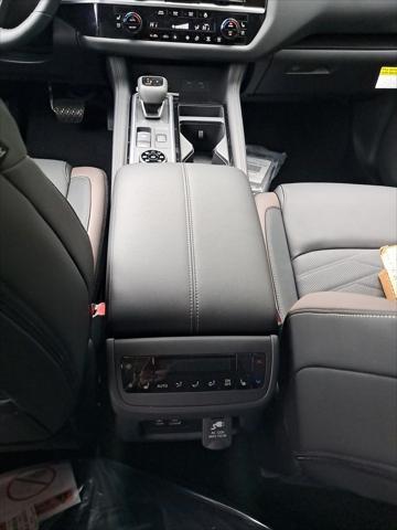Photo of 2025 Brilliant Silver Metallic Nissan Pathfinder