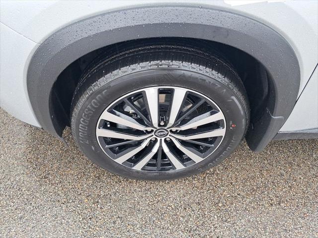Photo of 2025 Brilliant Silver Metallic Nissan Pathfinder