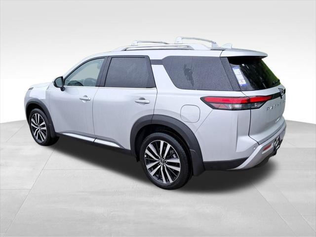 Photo of 2025 Brilliant Silver Metallic Nissan Pathfinder
