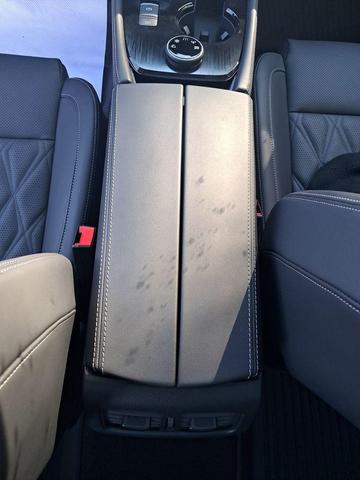 Photo of 2026 Everest White Pearl/Super Black Nissan Rogue