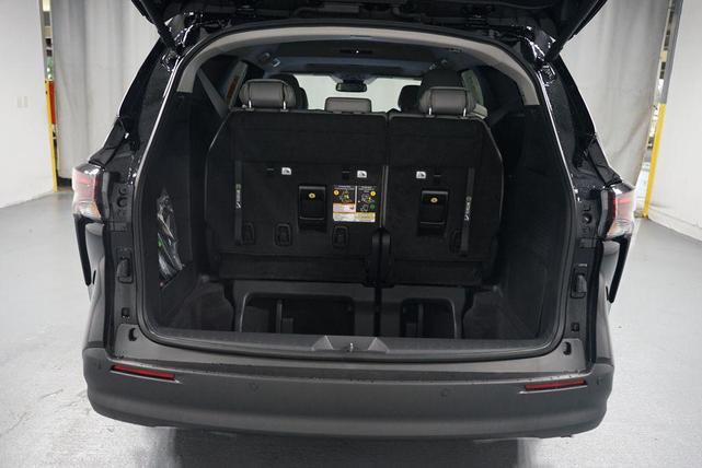 Photo of 2025 Midnight Black Metallic Toyota Sienna