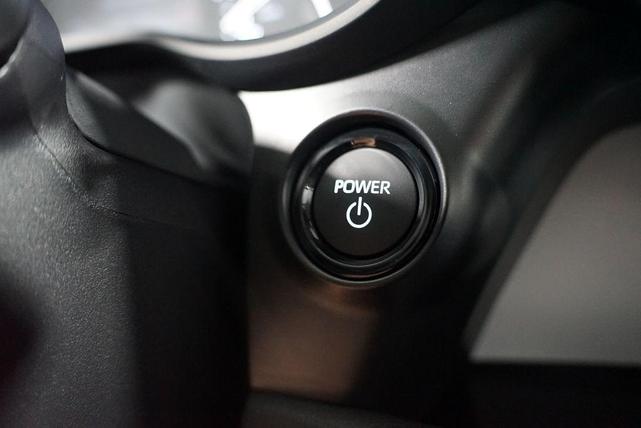Photo of 2025 Midnight Black Metallic Toyota Sienna