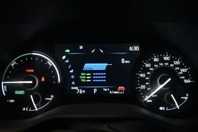 Photo of 2025 Midnight Black Metallic Toyota Sienna