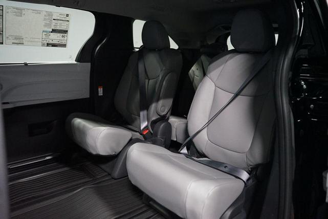 Photo of 2025 Midnight Black Metallic Toyota Sienna