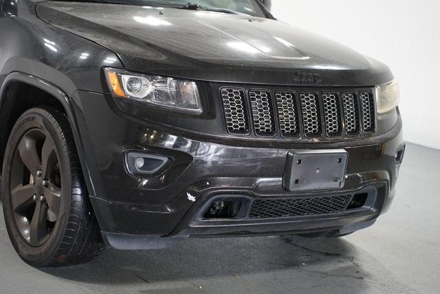 Photo of 2015 Brilliant Black Crystal Pearlcoat Jeep Grand Cherokee
