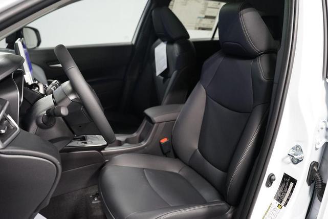 Photo of 2026 Wind Chill Pearl Toyota Corolla Cross
