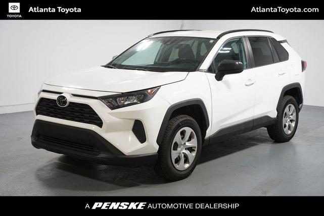 Photo of 2021 Super White Toyota RAV4