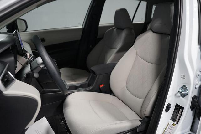 Photo of 2026 Wind Chill Pearl Toyota Corolla Cross