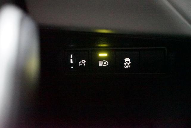 Photo of 2026 Wind Chill Pearl Toyota Corolla Cross