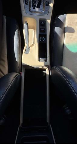 Photo of 2004 Alabaster White (non-metallic) Mercedes-Benz SLK-Class