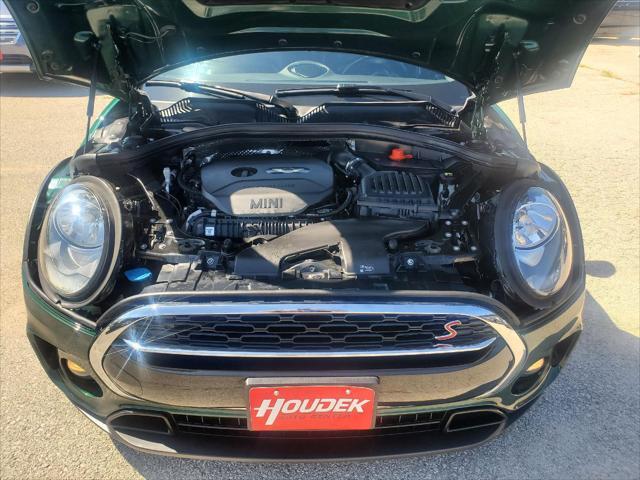 Photo of 2017 British Racing Green Metallic MINI Clubman