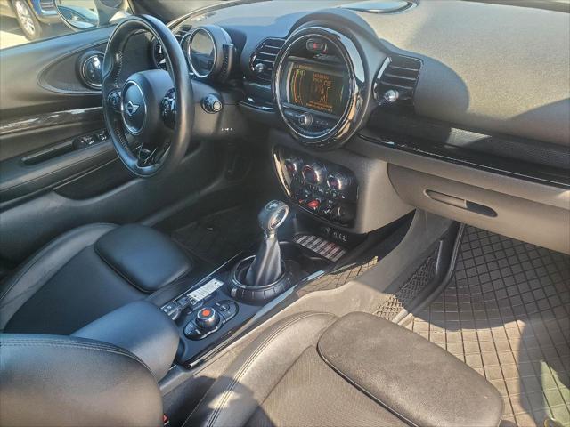 Photo of 2017 British Racing Green Metallic MINI Clubman