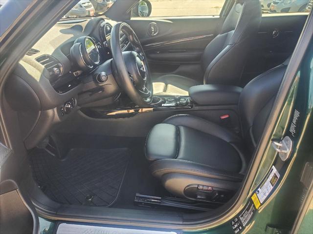 Photo of 2017 British Racing Green Metallic MINI Clubman
