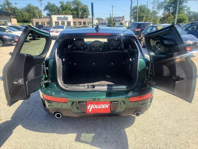 Photo of 2017 British Racing Green Metallic MINI Clubman