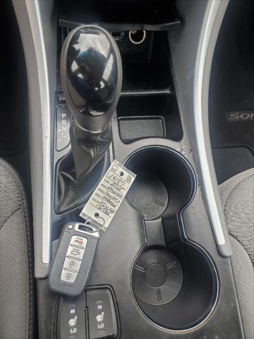 Photo of 2015 Pewter Gray Metallic Hyundai SONATA Hybrid