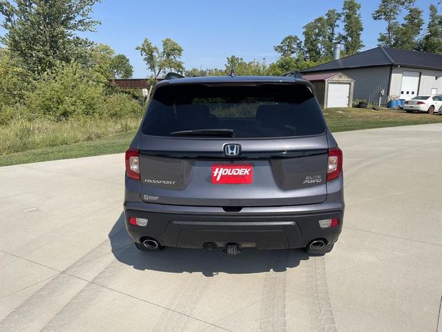 Photo of 2019 Modern Steel Metallic Honda Passport