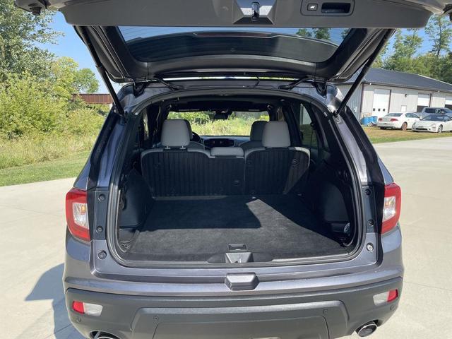 Photo of 2019 Modern Steel Metallic Honda Passport