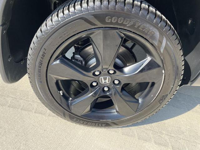 Photo of 2019 Modern Steel Metallic Honda Passport