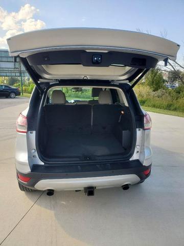 Photo of 2016 Ingot Silver Ford Escape