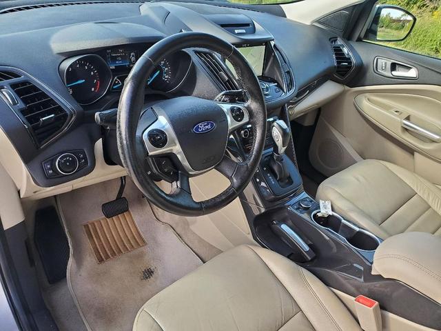 Photo of 2016 Ingot Silver Ford Escape