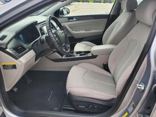 Photo of 2015 Shale Gray Metallic Hyundai SONATA