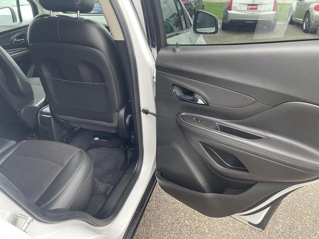 Photo of 2018 Summit White Buick Encore