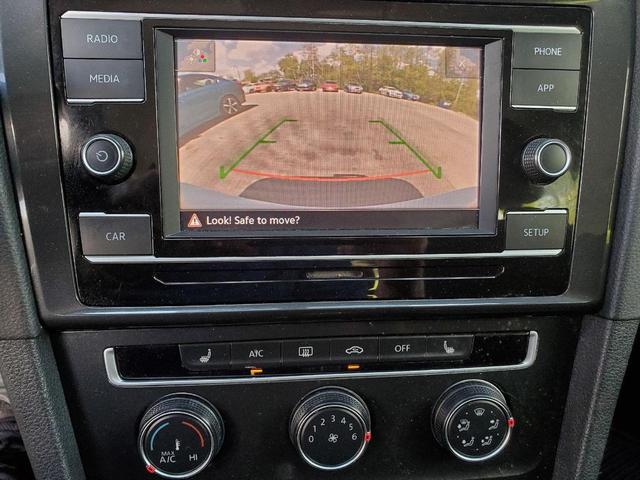 Photo of 2019 White Silver Metallic Volkswagen Golf SportWagen