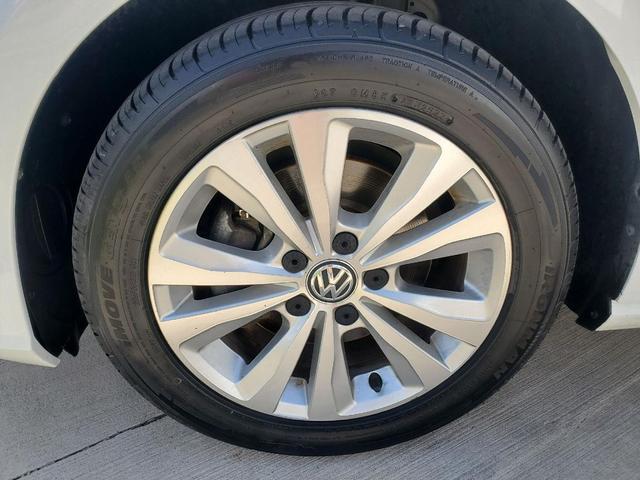 Photo of 2019 White Silver Metallic Volkswagen Golf SportWagen