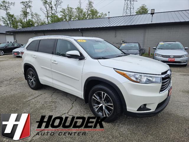 2016 Toyota Highlander